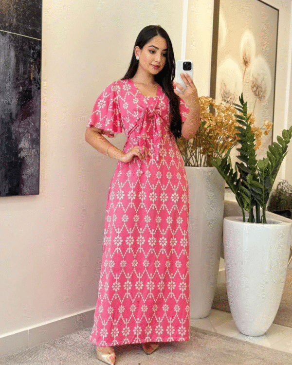Vestido rosa delicado